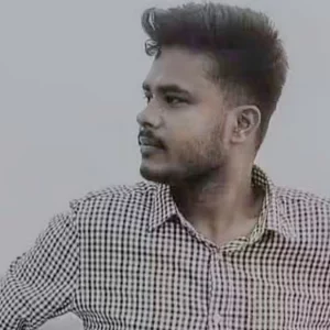 তালাবদ্ধ ঘরে কাঁথা-তোশকে প্যাঁচানো ছিল তরুণের রক্তাক্ত মরদেহ