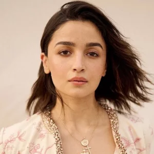 ‘আমার হৃদয় ভেঙে দিয়েছে’, দিল্লির শিক্ষার্থী আন্দোলন প্রসঙ্গে আলিয়া