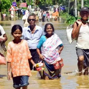 ভারতের আসামে ভয়াবহ বন্যায় মৃত্যু বেড়ে ৪১