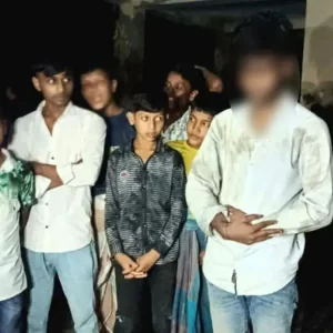 রাজহাঁস চুরির অপরাধে যুবকের ১০০ রাকাত নামাজ আদায়
