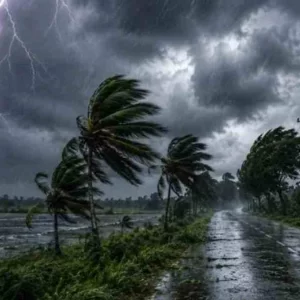 ঢাকা-চট্টগ্রামসহ ১০ অঞ্চলে ৬০ কিলোমিটার বেগে ঝড়ের আভাস