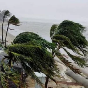 দেশের ১১ অঞ্চলে বজ্রবৃষ্টির আভাস, নদীবন্দরে সতর্কসংকেত
