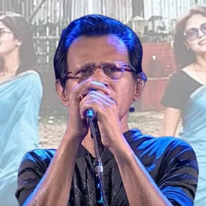 ‘শ্রাবণের মেঘগুলো’ গান নিয়ে বিতর্ক: শিক্ষিকার রিল নিয়ে মুখ খুললেন গায়ক