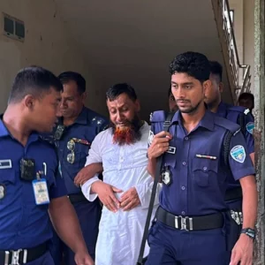 নকল সরবরাহের দায়ে শিক্ষকের কারাদণ্ড, বহিষ্কার ৫ পরীক্ষার্থী