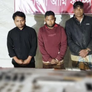 কক্সবাজারে যৌথ অভিযানে অস্ত্র-গুলিসহ আটক ৩