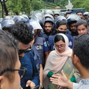 হবিগঞ্জে যাওয়ার পথে শ্রীমঙ্গলে পুলিশি বাধার মুখে এনসিপি নেতারা