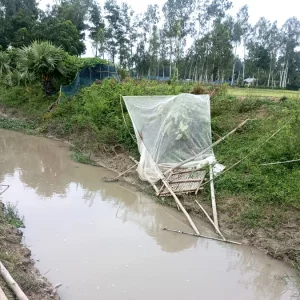 কাগজে-কলমে শ্রমিক থাকলেও কাজ হয়েছে ভেকু দিয়ে
