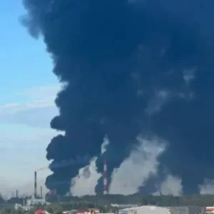রাশিয়ার দুটি তেল শোধনাগারে ইউক্রেনের ড্রোন হামলা
