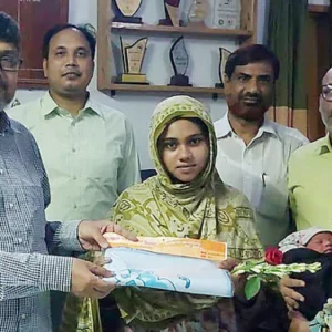 সকালে সন্তানের জন্ম দিয়ে দুপুরে এইচএসসি পরীক্ষায় অংশ নিলেন মা