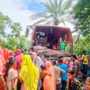 নাটোরে বাস-নছিমনের মুখোমুখি সংঘর্ষের ঘটনায় নিহত বেড়ে ৪