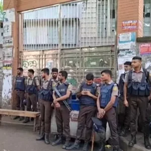 আলিয়া মাদ্রাসা এলাকায় আবারও সংঘর্ষের আশঙ্কা, পুলিশ মোতায়েন