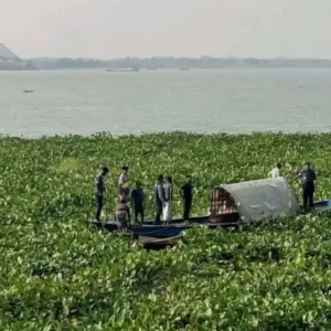 পা বাঁধা অবস্থায় মেঘনায় মিললো নারীসহ দুজনের মরদেহ