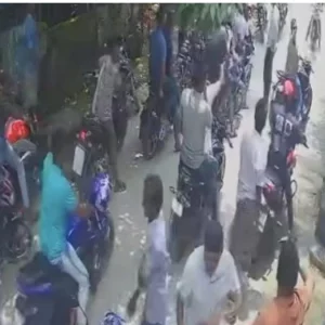 কার্যক্রম নিষিদ্ধ আওয়ামী লীগের প্রয়াত প্রতিমন্ত্রীর বাড়িতে ভাংচুর