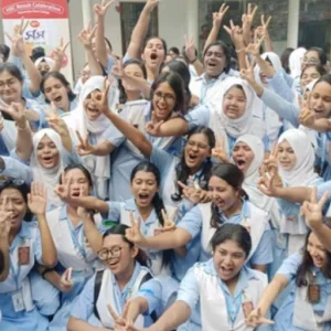 পাসের হার ও জিপিএ-৫ দুটিতেই এগিয়ে মেয়েরা