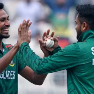 সাকিব বাদ, বড় সুখবর পেলেন মোস্তাফিজ