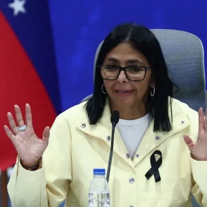 ১৭ বছর পর ইসরায়েলের সঙ্গে কূটনৈতিক সম্পর্ক পুনঃস্থাপন করছে ভেনেজুয়েলা