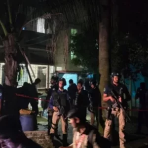 সাভারে ঘিরে রাখা বাড়ি থেকে ৯ বিস্ফোরক উদ্ধার করেছে সিটিটিসি