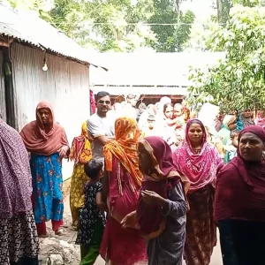 ঝিনাইদহে নেশার টাকা না পেয়ে মাকে গলা কেটে হত্যা, ছেলে আটক