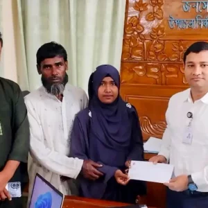 মা-বাবা হারানো অদম্য তাসফিয়া, ১০ বছর পর হাতিয়ার স্কুলে একমাত্র জিপিএ-৫