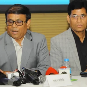সার নিয়ে কৃত্রিম সংকট করলে কঠোর ব্যবস্থা: কৃষি সচিব