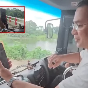 টাইগারদের ভিডিও কলে আন্তরিক অভিনন্দন জানালেন প্রধানমন্ত্রী