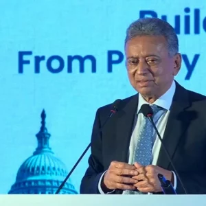 ১ বছরের মধ্যে বিদ্যুৎ-গ্যাস সংকটের সমাধান সম্ভব নয়: অর্থমন্ত্রী