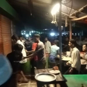 বরিশাল বিশ্ববিদ্যালয়ে শিক্ষার্থীদের ধাওয়া-পাল্টা ধাওয়া; আহত ২০