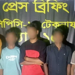 নৌকায় করে মালয়েশিয়া পাচারের আগে ৫ জন উদ্ধার