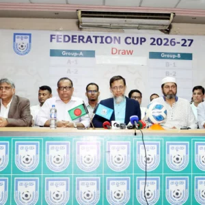 খেলা নিয়ে ক্লাব এবং লিগ কমিটি মুখোমুখি