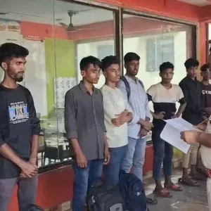 আসামে রেলস্টেশন থেকে ৯ বাংলাদেশি আটক