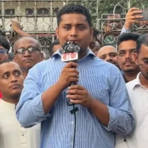 ‘মন খারাপ করার অধিকারও আপনার নেই, বললে বাড়ি থেকে তুলে নিয়ে যাবে’
