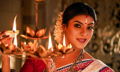 বাতাসে পূজার সুবাস