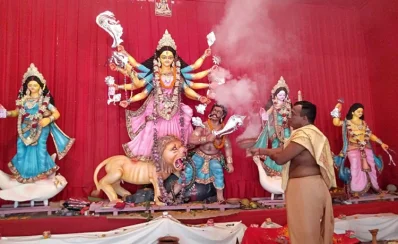 দুর্গতিনাশিনী দেবী দুর্গা
