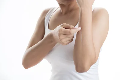 সারা বছরই হাতে ক্রিম মাখার অভ্যাস করা উচিত