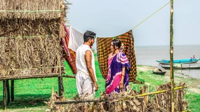যেখানে প্রশংসায় ভাসছে &lsquo;পদ্মাপুরাণ&rsquo;