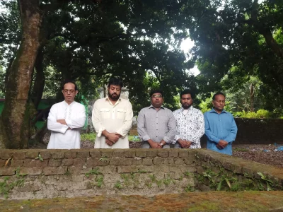 দিতির কবরে ওমর সানির শ্রদ্ধা