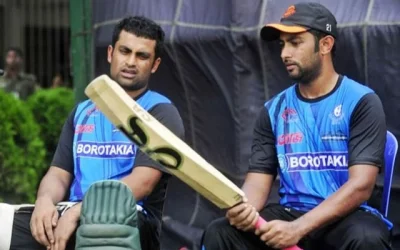 ছোট ভাই তামিম ইকবালের সঙ্গে নাফিস ইকবাল (ফাইল ছবি)