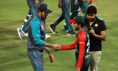 ম্যাচ শেষে আফিফ হোসেনের কাছে ক্ষমা চেয়েছেন শাহিন আফ্রিদি 