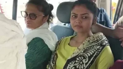 গ্রেফতার অভিনেত্রী সায়নী ঘোষ