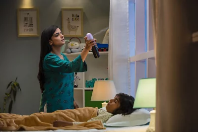 শীতের শুরুতেই মশারা তাড়া করে কামড়ে দিতে চায়। সকালে ও সন্ধ্যার সময়টাতে বেশি সংখ্যক মশা ঘরে প্রবেশ করে