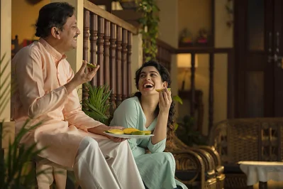 পরিবারের সাথে অবসরে কাটান সুন্দর সময়। এতেও আপনার স্ট্রেস কমে যাবে