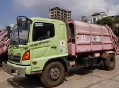 সিটি করপোরেশনের ময়লার গাড়ি