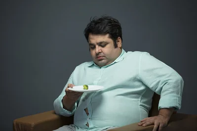 ফ্যাড ডায়েটে খুব সহজেই কিছু খাবারকে &lsquo;উপকারী&rsquo; ও কিছু খাবারকে &lsquo;অপকারী&rsquo; বলে চিহ্নিত করা হয়