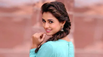 দিশা পাটানি।