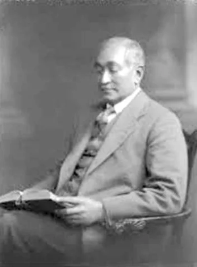 আব্দুল্লাহ ইউসুফ আলী।