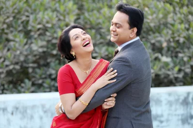 বেশিরভাগ মেয়েরা চায় প্রেমিক যেন তার দিকে সবসময় মনোযোগ দেয়