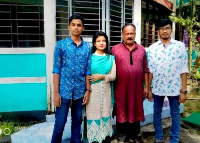 বাবা ও দুই ভাইয়ের সঙ্গে নাবিলা