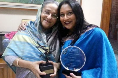 প্রধানমন্ত্রী শেখ হাসিনা ও সায়মা ওয়াজেদ পুতুল। 