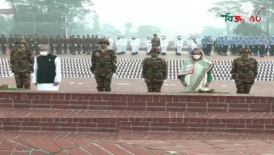 সাভার জাতীয় স্মৃতিসৌধে রাষ্ট্রপতি মো. আবদুল হামিদ এবং প্রধানমন্ত্রী শেখ হাসিনা। [ছবি: সংগৃহীত]