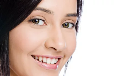 প্রতিদিন চিনা বা কাঠ বাদাম খেলে চোখ সুস্থ থাকবে